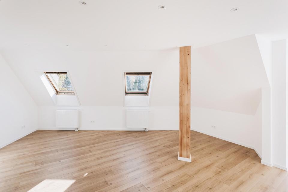 Helle Zwei-Raum-Wohnung mit offener Wohnküche in Top-Lage! – Bild 8