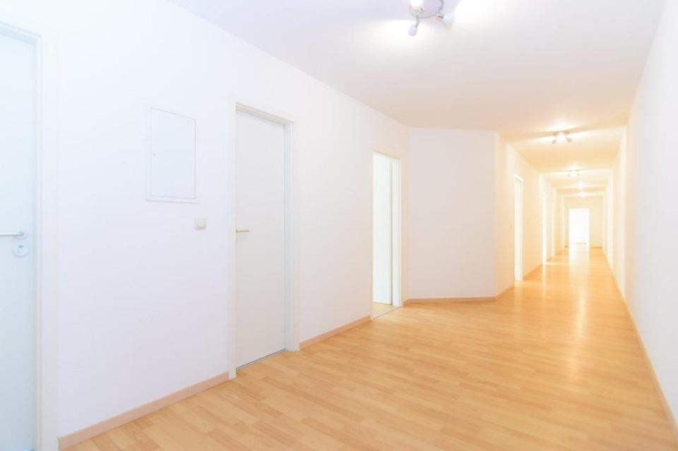 Büro/Gewerberäume 150m², 5 Zimmer, möbliert – Bild 10