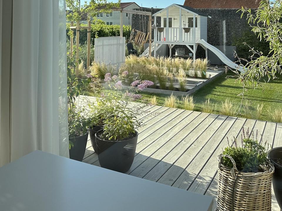 Besonderes Einfamilienhaus mit Blick auf die Weinreben – Bild 14