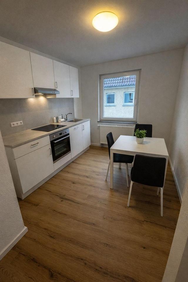 WG tauglich: Erstbezug nach Sanierung voll möbliert/Zimmerweise mieten möglich – Bild 3