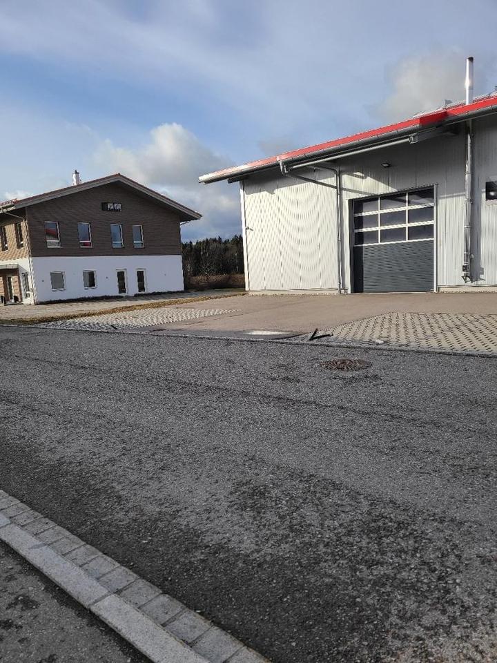 Gewerbefläche Halle Büro Lager Produktion – Bild 4