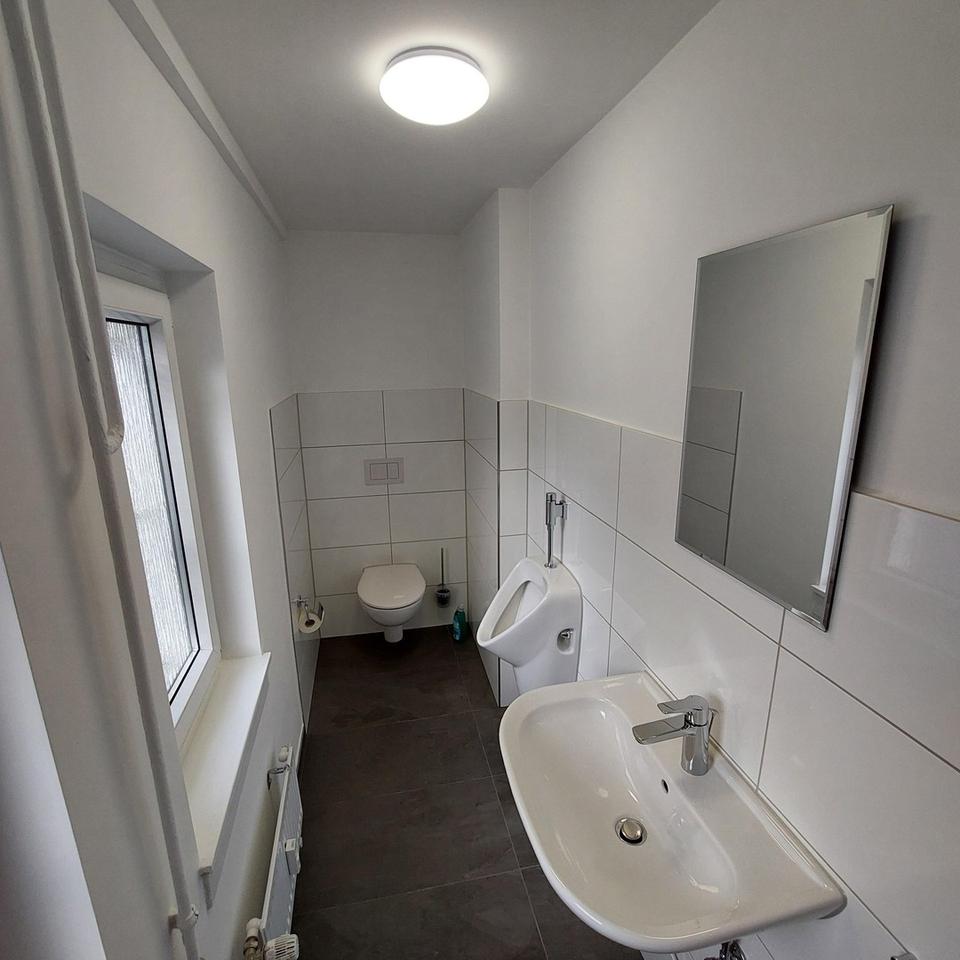 5 WG-Zimmer 16 bis 22 Qm, Küche, Essecke, 2 Duschbäder/WC, 2 WC Darmstadt-Stadtmitte – Bild 7