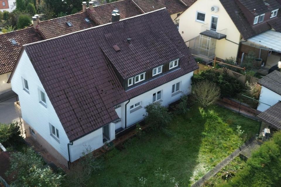 Sehr gepflegtes Ein-/ Zweifamilienhaus in Lomersheim, Garten, Balkon, Garage, – Bild 5