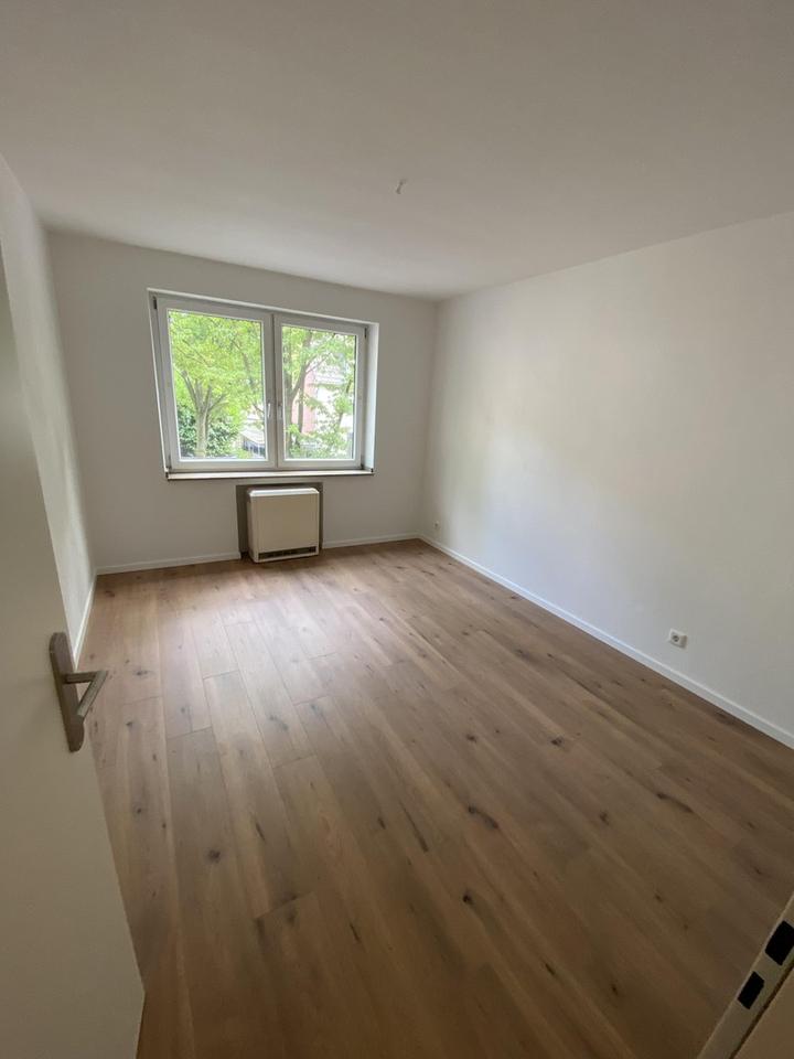 3,5 Zimmer Wohnung mit Balkon – Bild 6