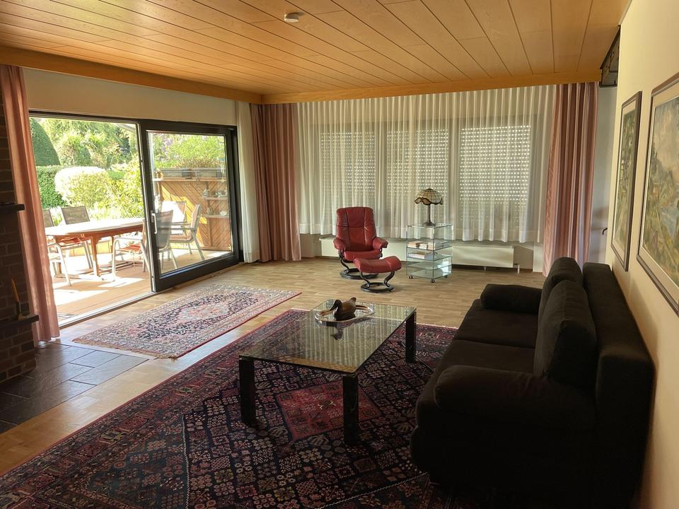 Großzügiges, helles Einfamilienhaus mit Einliegerwohnung, Massivbauweise, Sackgassenlage – Bild 13