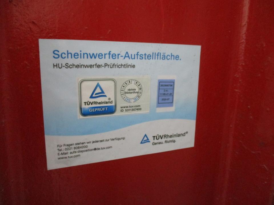 Pkw Werkstatt-KFZ-Transporter-LKw Werkstatt mit Autoplatz – Bild 7