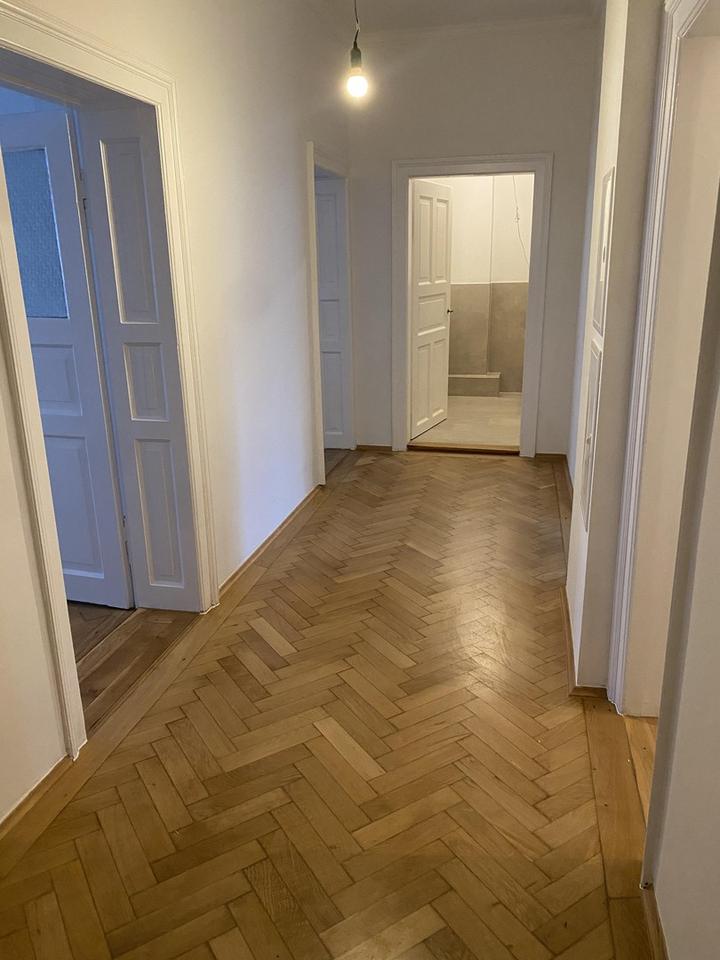 3-Zimmer-Altbauwohnung mit Wohnküche, Balkon & Aufzug Herzogstraße 85, 2. Obergeschoss, München – Bild 6