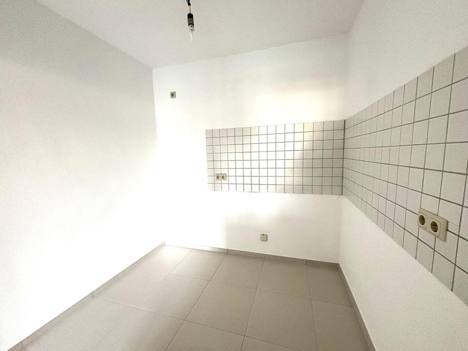 Schöne helle 2 ZKB Wohnung mit Balkon in ruhiger Lage in Hünfelden-Dauborn – Bild 4