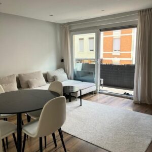 Charmante 3-Zimmer-Wohnung in Bad Cannstatt – Umfangreich saniert, sofort bezugsbereit