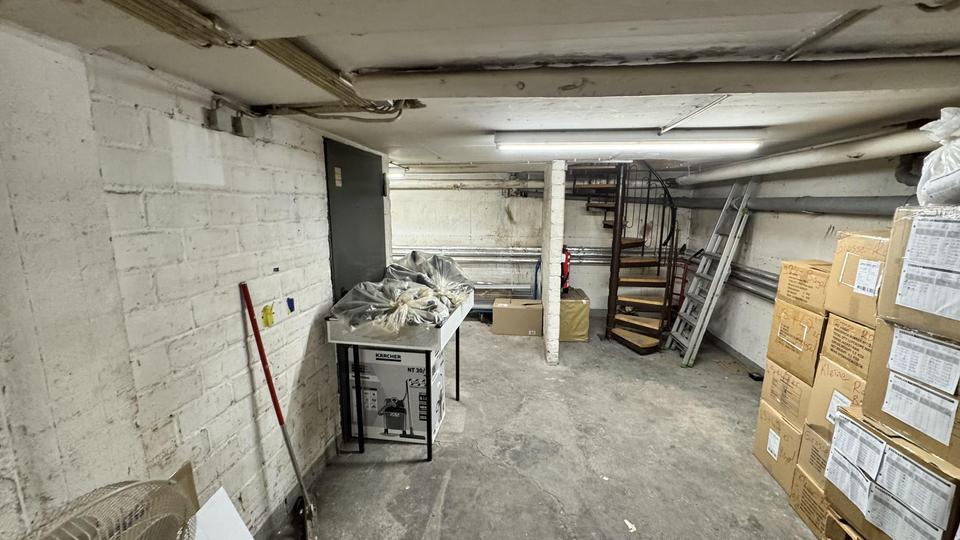 Gewerbefläche im Erdgeschoss mit Lagerkeller (provisionsfrei) – Bild 28