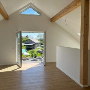 2-Zimmer-Dachgeschoßwohnung mit großem Balkon - Neubau 2023