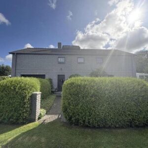 Attraktives Einfamilienhaus mit Wintergarten und Garage in ruhiger Lage