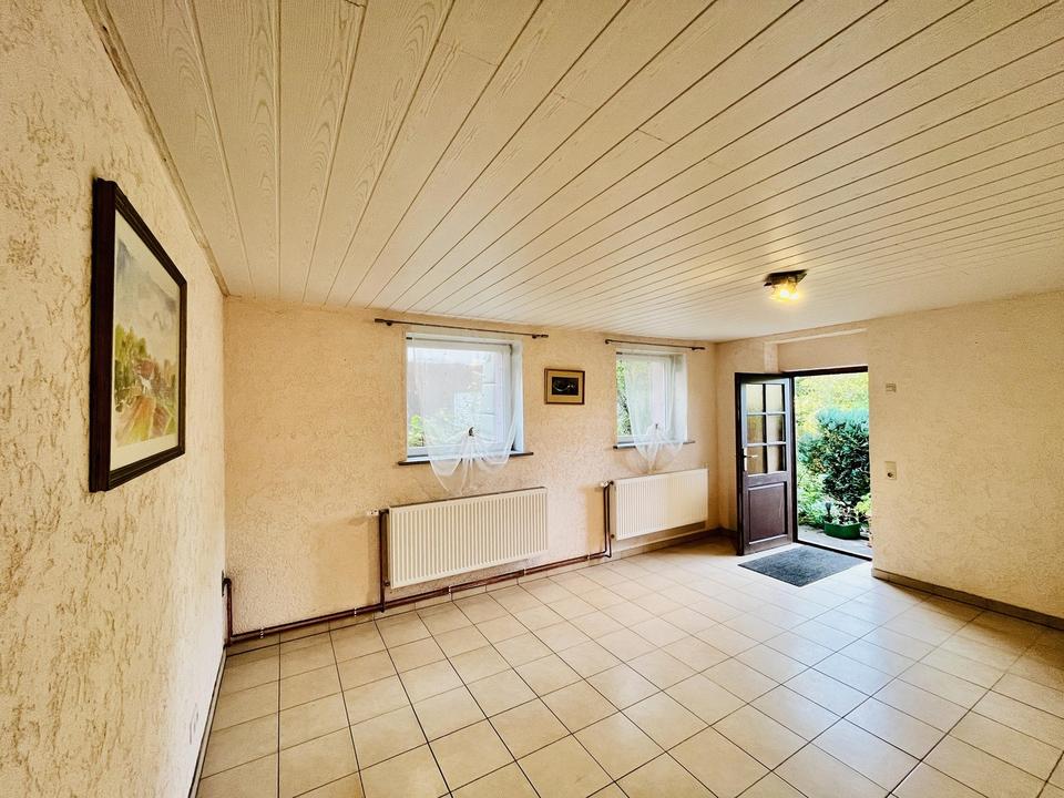 Schönes 2-Familienhaus mit zwei weiteren Zimmern im Gartengeschoss und ausbaufähiges DG! – Bild 36