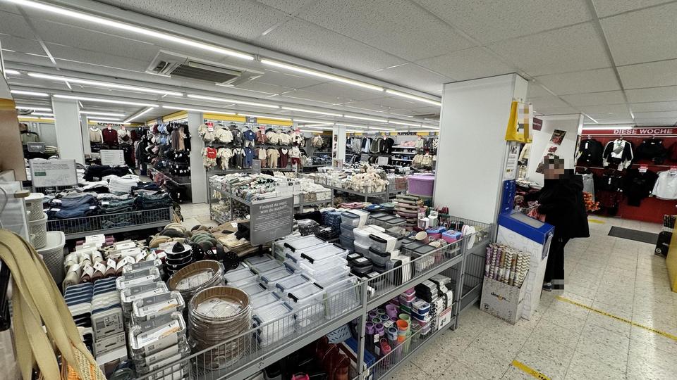 Gewerbefläche im Erdgeschoss mit Lagerkeller (provisionsfrei) – Bild 13