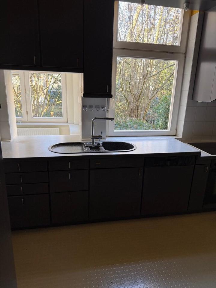 Schöne große Wohnung im gehobenen Standard in sehr guter Wohnlage im Dobbenviertel – Bild 8