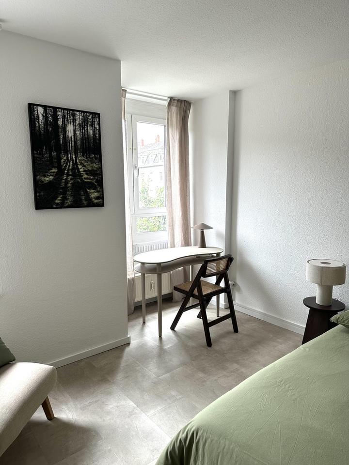 Zentral in Freiburg: 1-Zimmer-Appartement inklusive Küche – Bild 10