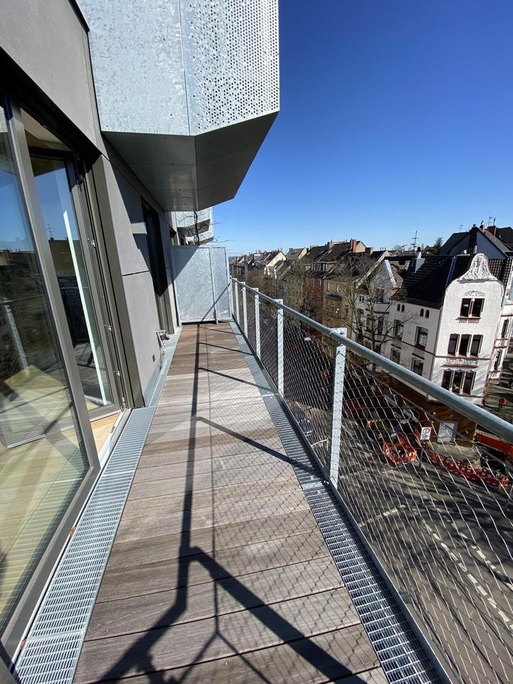 Bilker Bunker - Wohnen über den Dächern von Düsseldorf / Living above the roofs of Düsseldorf – Bild 22