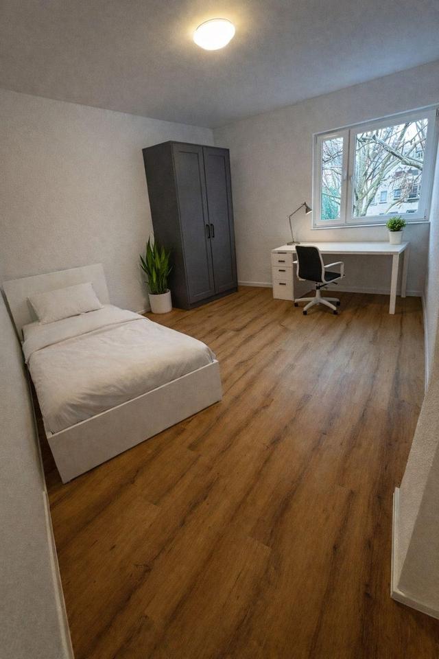 WG tauglich: Erstbezug nach Sanierung voll möbliert/Zimmerweise mieten möglich