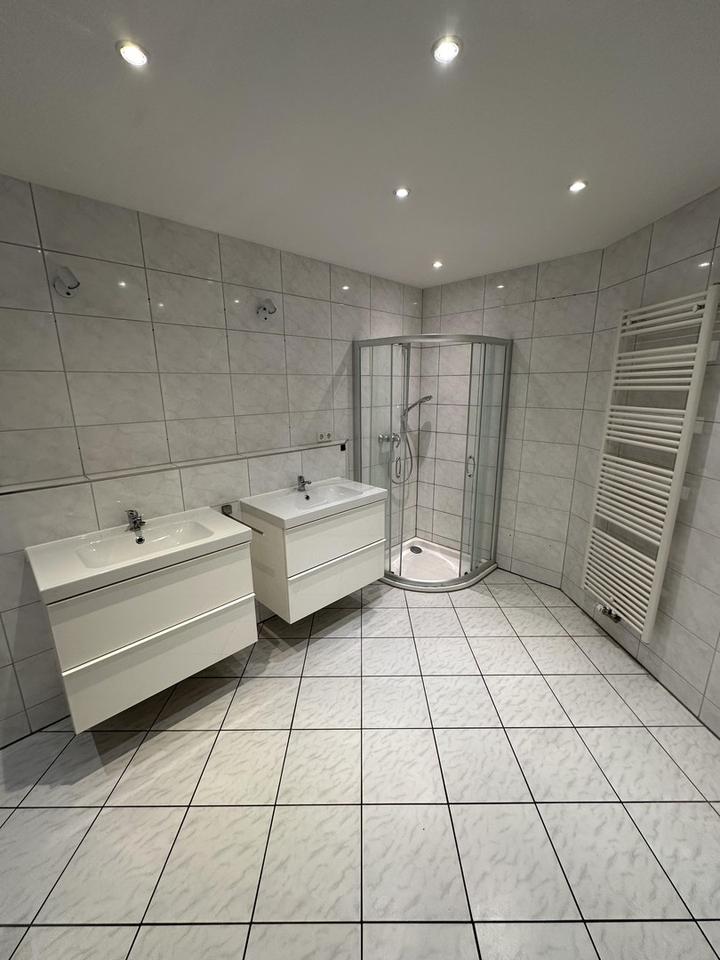 142 m² Wohnfläche - 4 Zimmer Wohnung in Berching inkl. EBK, 2 Stellplätze – Bild 5