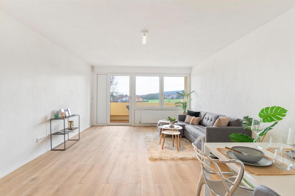 Bezugsfreie 3-Zimmer-Wohnung mit Balkon, Aufzug & Stellplatz – ruhiger Blick ins Grüne – Bild 7