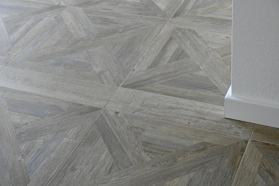 Großzügige, helle 3-Zimmer Erdgeschosswohnung mit Rundumblick ins Grüne – Bild 13