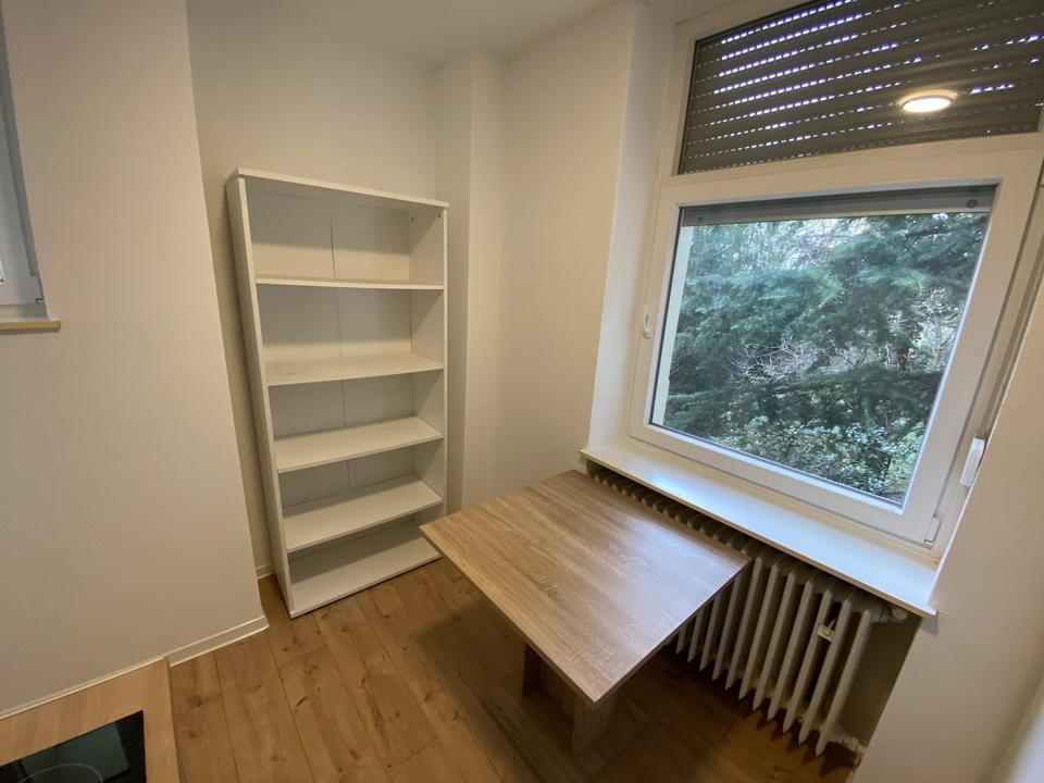 1,5-Zimmer-Apartment renoviert und neu möbliert, super zentral! – Bild 8
