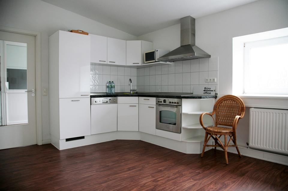 Büro in Bad Bramstedt 120,00 m² / 6,0 pro m² / 3 Stellplätze Kostenfrei – Bild 4