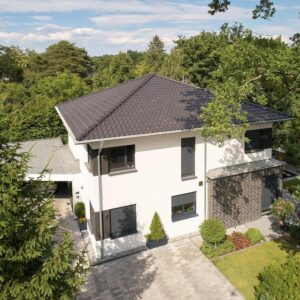 Wohnen, wo andere Urlaub machen! Moderne 7-R Stadtvilla in abs.ruhiger Lage nahe Flkh See