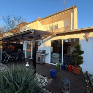 Ankommen, durchatmen, zuhause sein – Reihenendhaus mit Garten & Westausrichtung