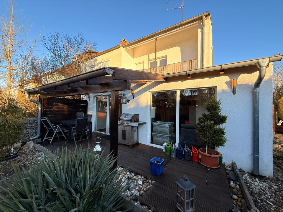 Ankommen, durchatmen, zuhause sein – Reihenendhaus mit Garten & Westausrichtung