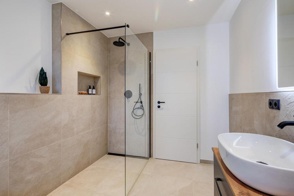 *** SCHMUCKSTÜCK mit Penthousefeeling | SOFORT FREI *** – Bild 7