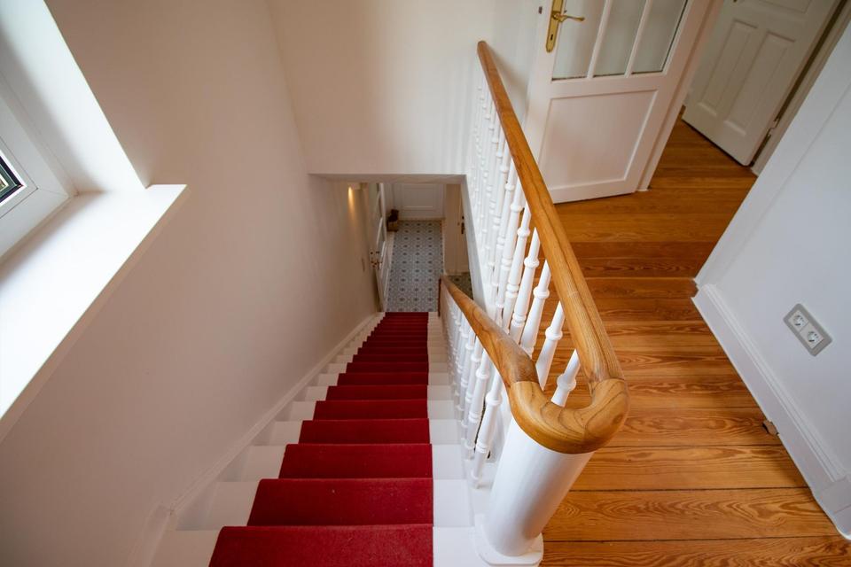 Wundervolle kleine Villa mit traumhaften Garten - komplett saniert! – Bild 33