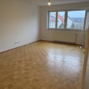 Charmante 2-Zimmer-Wohnung mit beheiztem Wintergarten in ruhiger Lage