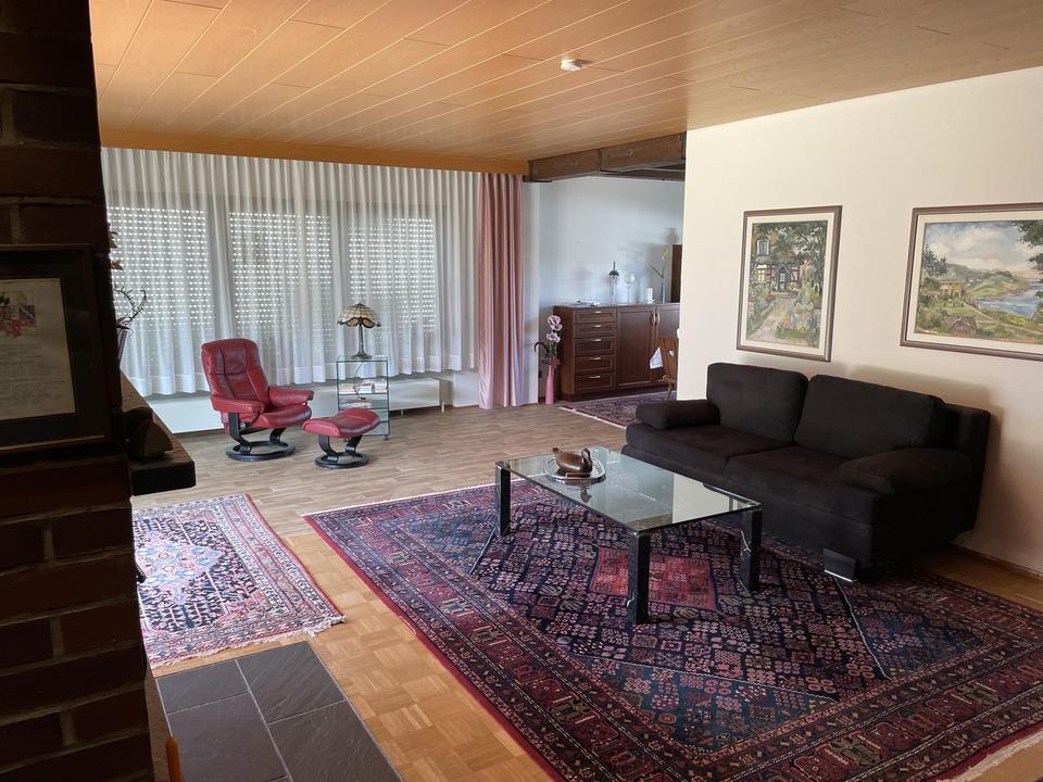 Großzügiges, helles Einfamilienhaus mit Einliegerwohnung, Massivbauweise, Sackgassenlage – Bild 14