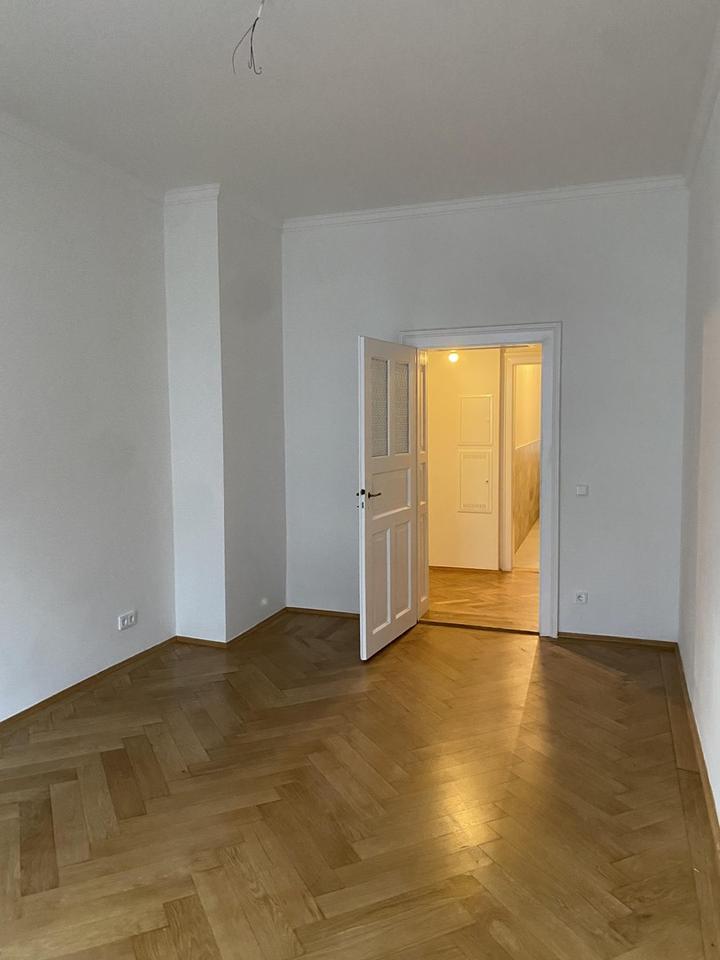 3-Zimmer-Altbauwohnung mit Wohnküche, Balkon & Aufzug Herzogstraße 85, 2. Obergeschoss, München – Bild 10