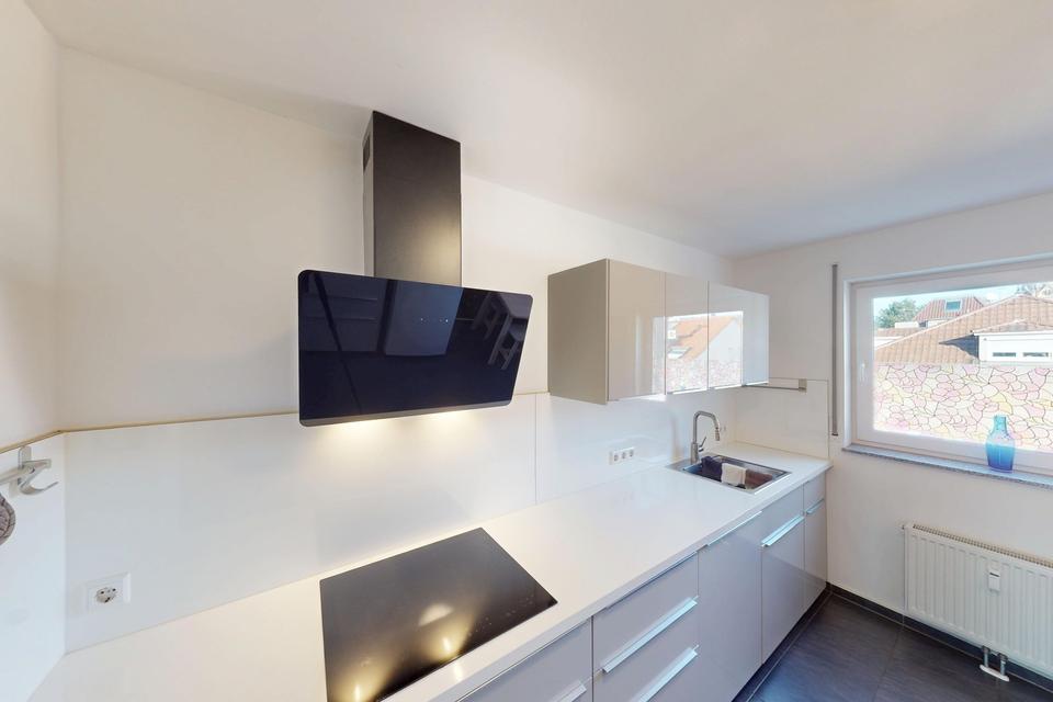 5.OG mit Fahrstuhl und unglaublichem Blick über die Stadt (provisionsfrei) – Bild 13