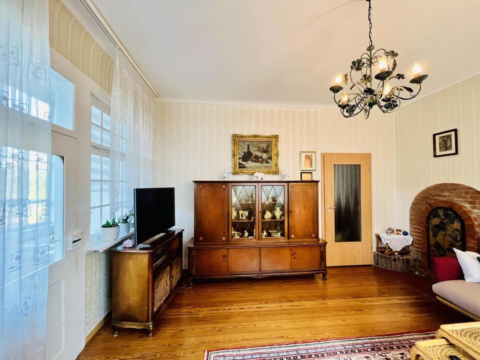 Schönes 2-Familienhaus mit zwei weiteren Zimmern im Gartengeschoss und ausbaufähiges DG! – Bild 11