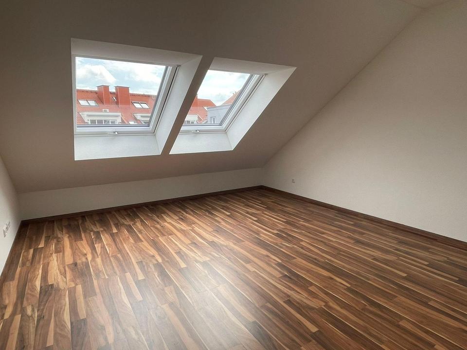 Attraktive 4-Zimmer-Maisonette-Wohnung mit gehobener Innenausstattung in Frankfurt am Main – Bild 13