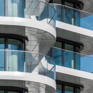 Grand Tower - Exklusive 2-Zimmer-Wohnung mit Skylineblick im 29. OG