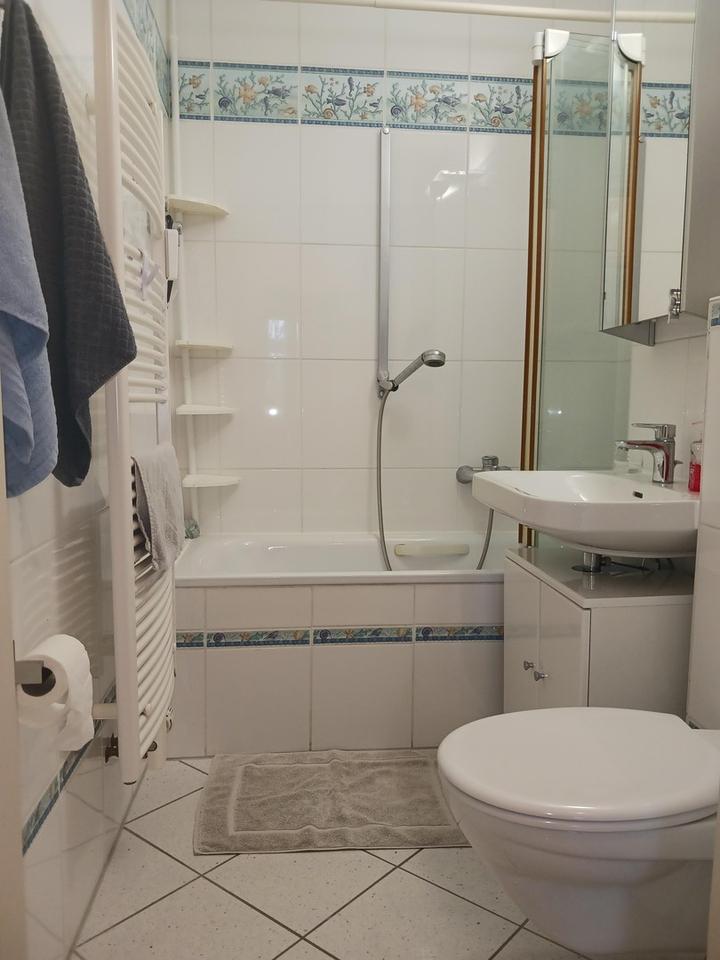 Schöne, möblierte, voll ausgestattete 3 Zimmer Wohnung, wenige Minuten von der Universität entfernt – Bild 17