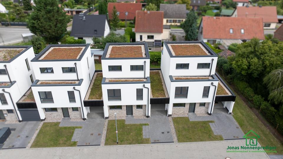 Modernes Reihenendhaus mit Garage zum Erstbezug - 3 Geschosse – Bild 7