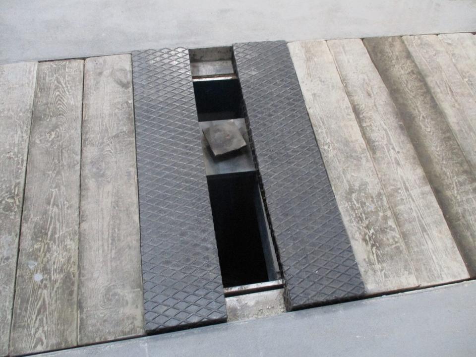 Pkw Werkstatt-KFZ-Transporter-LKw Werkstatt mit Autoplatz – Bild 4