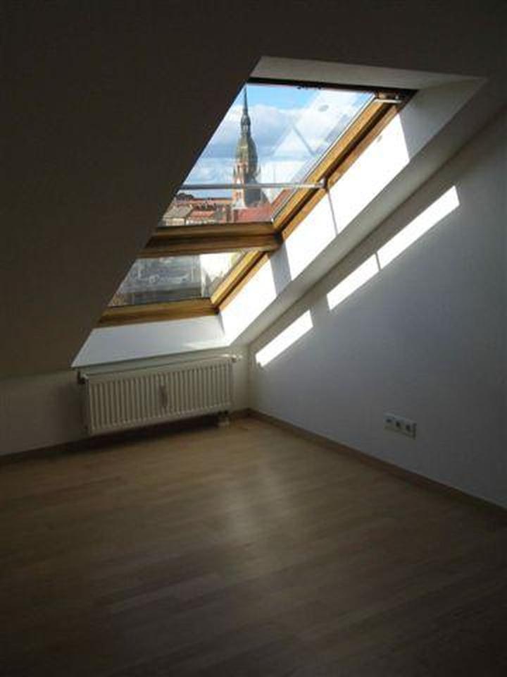 Über den Dächern von Leipzig! Süße Mansarde mit Charme u. toller Aussicht! – Bild 6