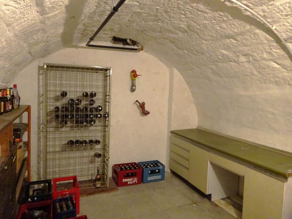 Alleinstehendes Einfamilienhaus für die große Familie/ Ideales Mehrgenerationenhaus – Bild 13