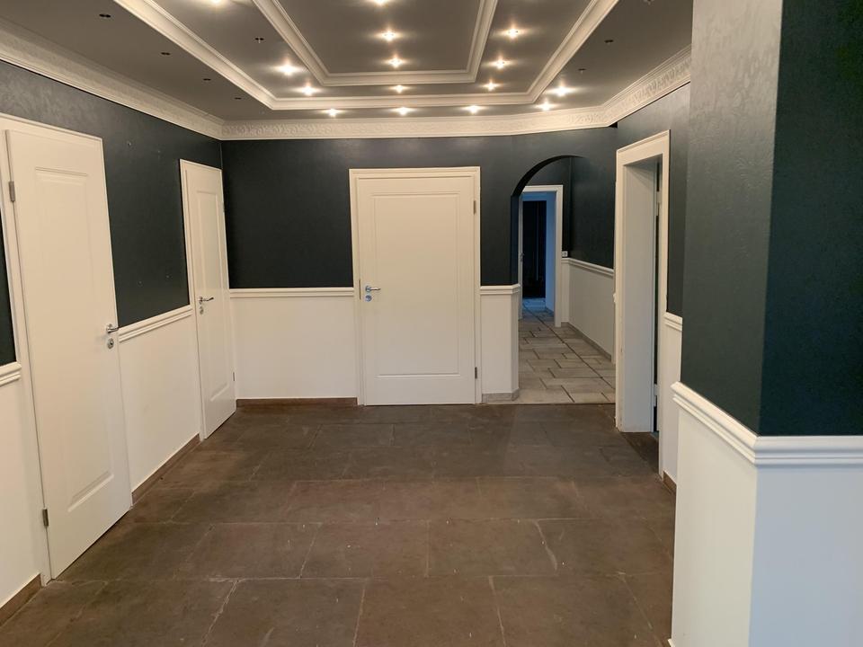 Wohnen im Schloss: Exklusive 4/5-Zimmer-Wohnung mit besonderem Flair – Bild 11