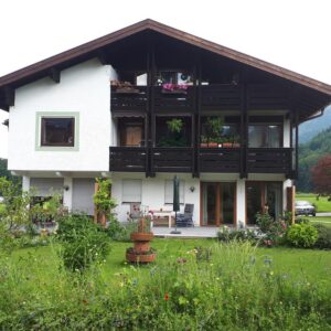 Wohnen wo andere Urlaub machen, renovierte 2 Zimmer EG Wohnung