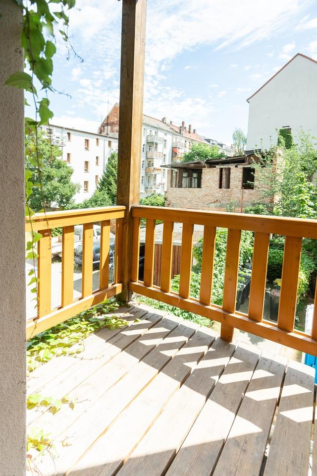zentrale 3 ZKB + sonniger Balkon sucht Dich oder WG – Bild 2
