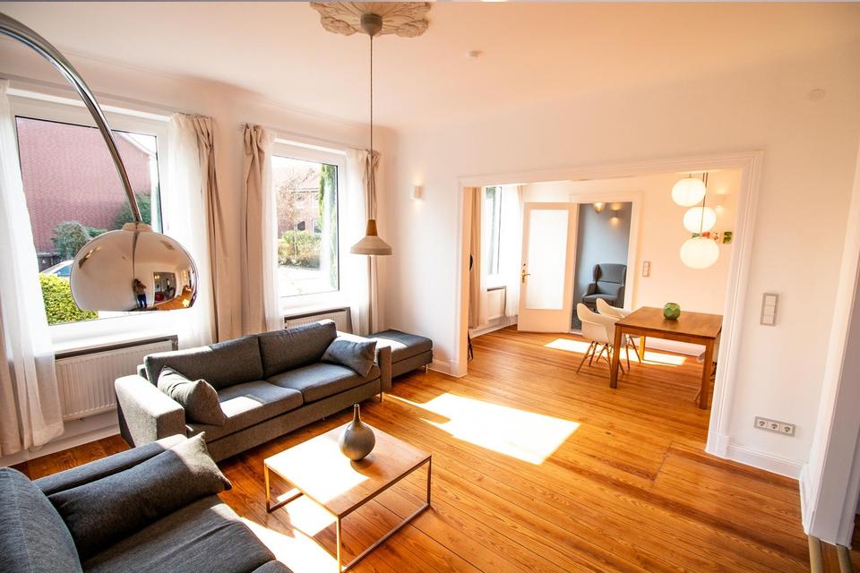 Wundervolle kleine Villa mit traumhaften Garten - komplett saniert! – Bild 2