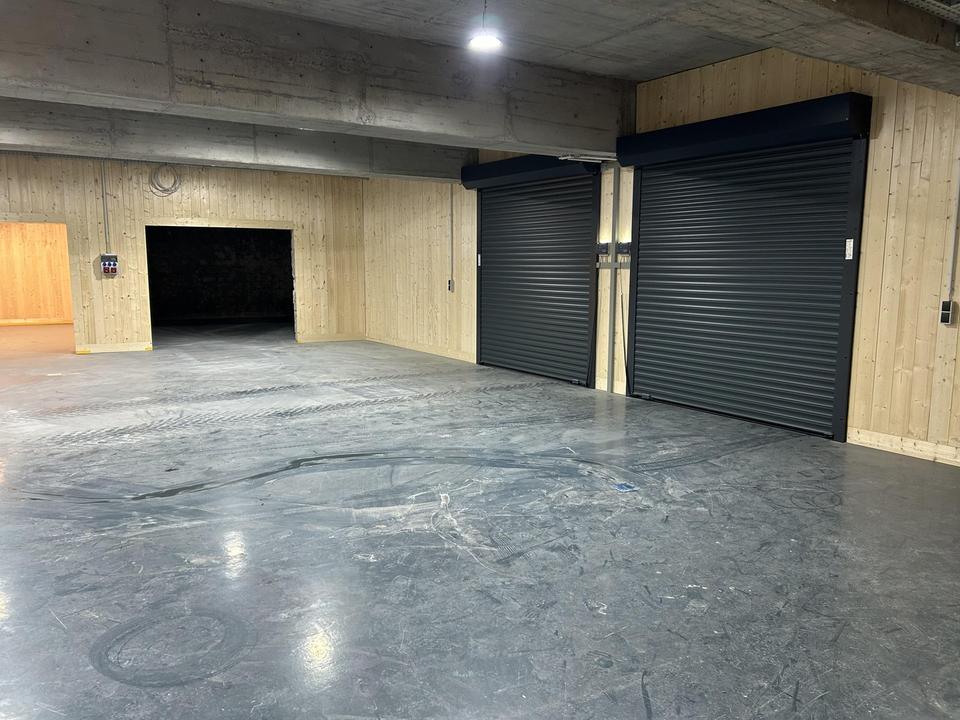 Frisch sanierte Gewerbefläche zu vermieten – Bild 3