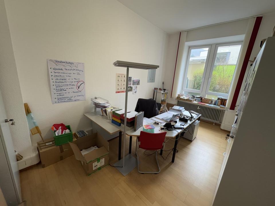 Hoch frequentierte Büro-/Praxisetage (ca. 130 m²) in zentraler Lage der Baden-Badener Weststadt! – Bild 4